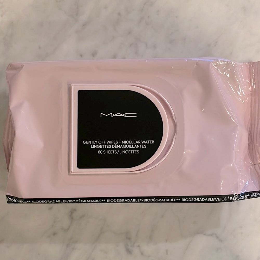 *NEW* MAC Micellar Water Makeup Remover Wipes
